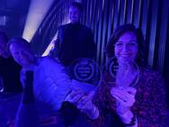 Account Manager Mathilde met de 2 gewonnen Awards